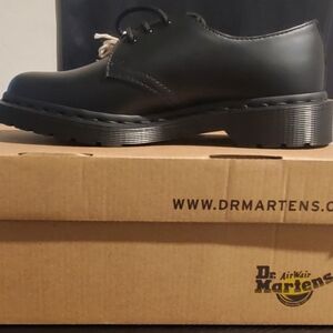 Dr. Martens Smooth Black Leather Oxfords